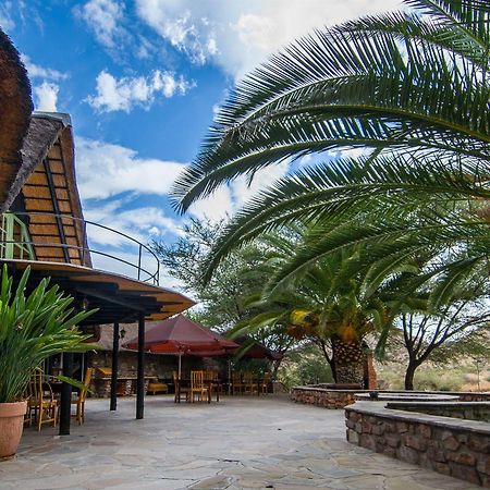Etusis Lodge Usakos Экстерьер фото