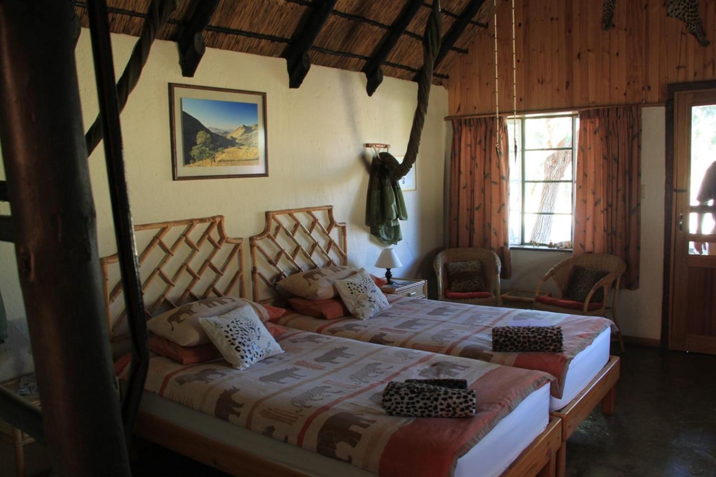 Etusis Lodge Usakos Экстерьер фото