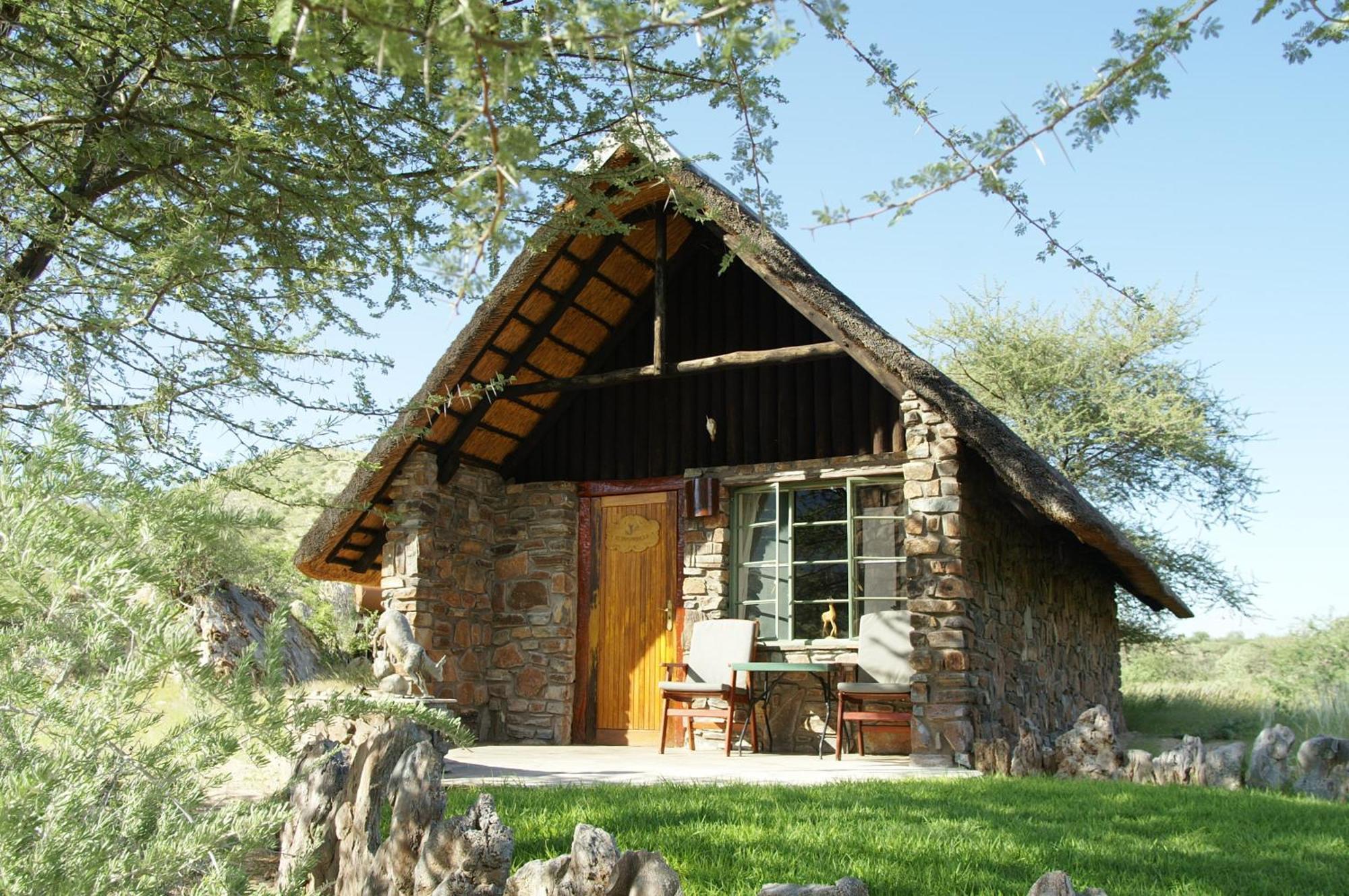 Etusis Lodge Usakos Экстерьер фото