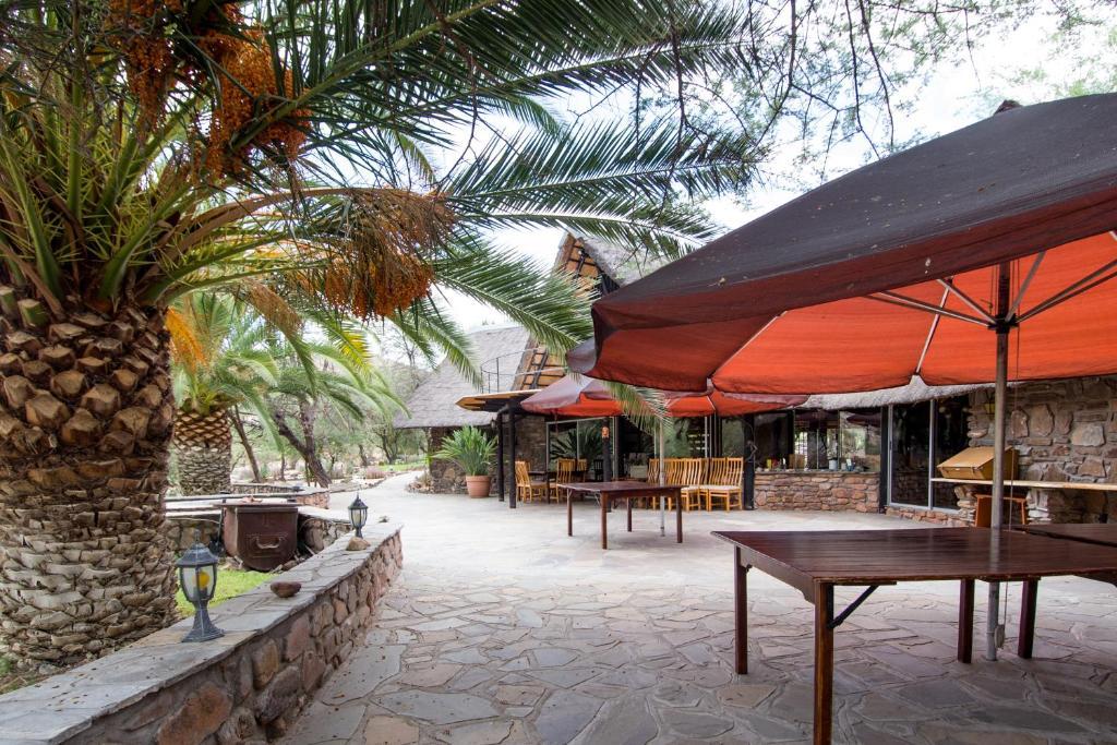 Etusis Lodge Usakos Экстерьер фото