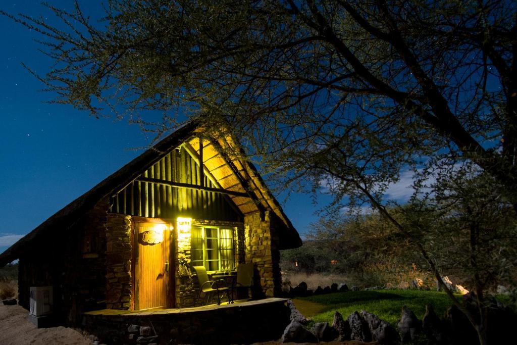 Etusis Lodge Usakos Экстерьер фото