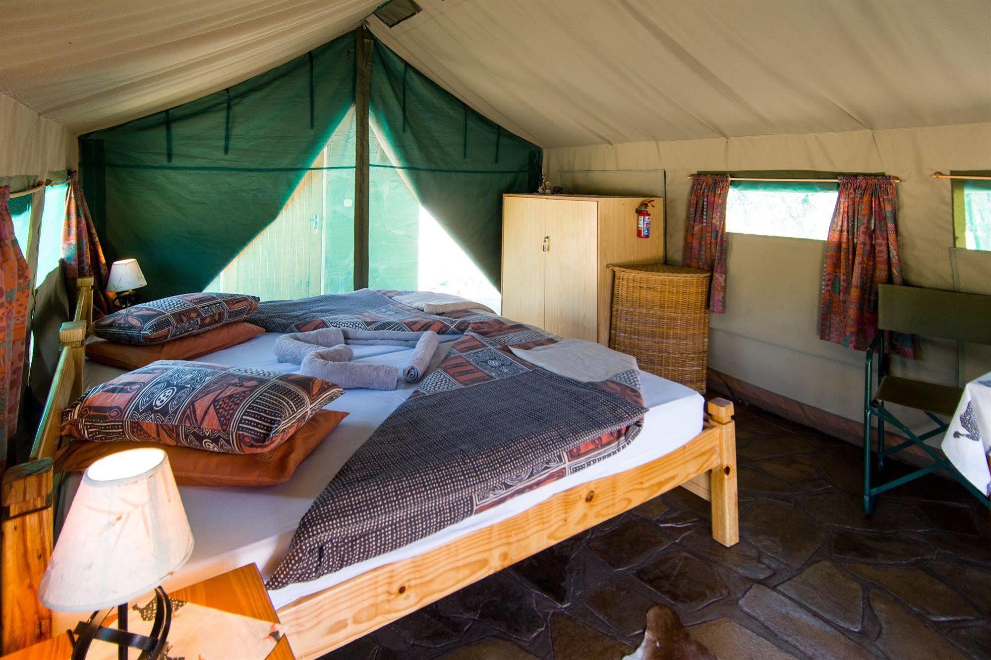 Etusis Lodge Usakos Экстерьер фото