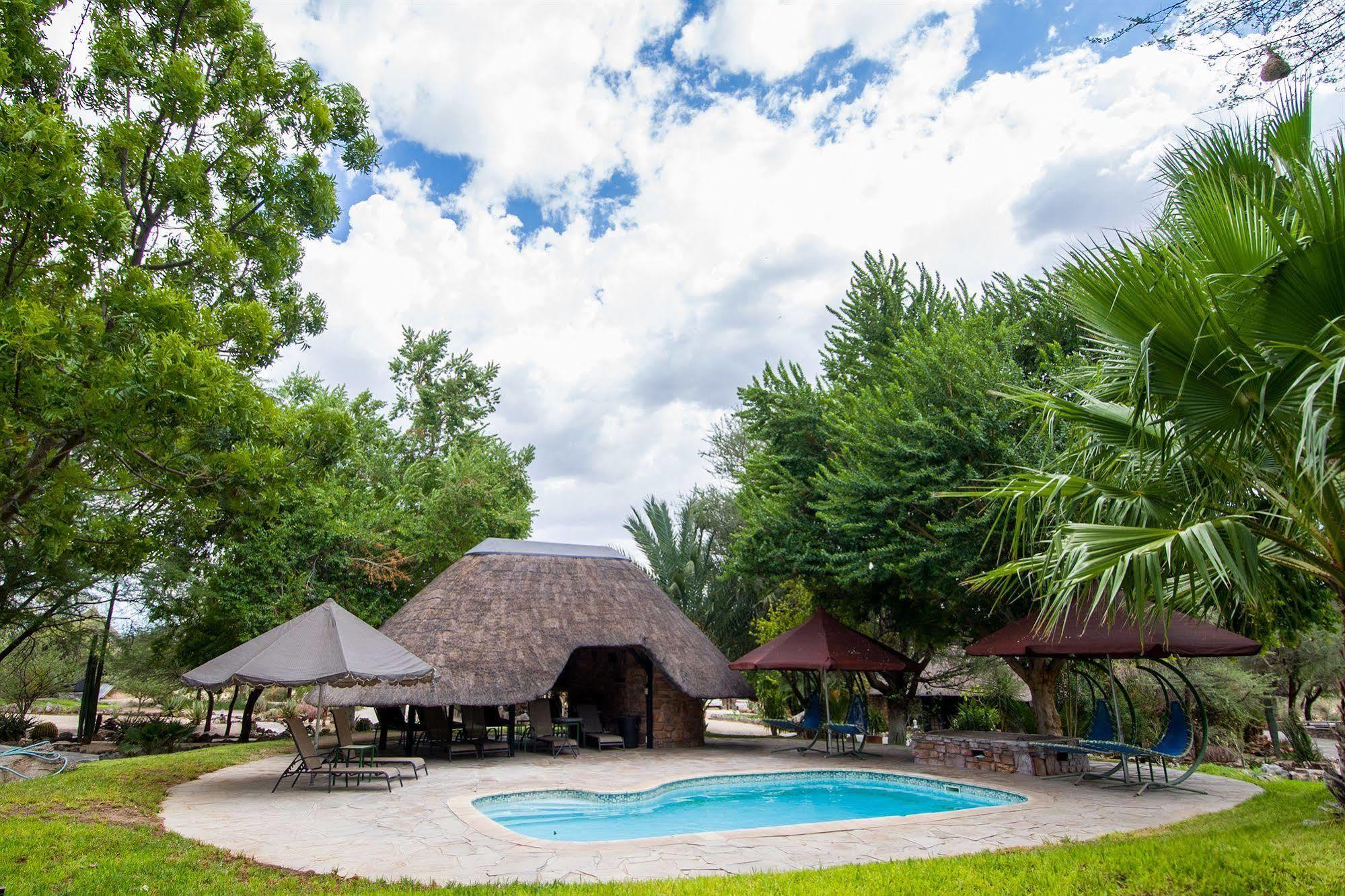 Etusis Lodge Usakos Экстерьер фото